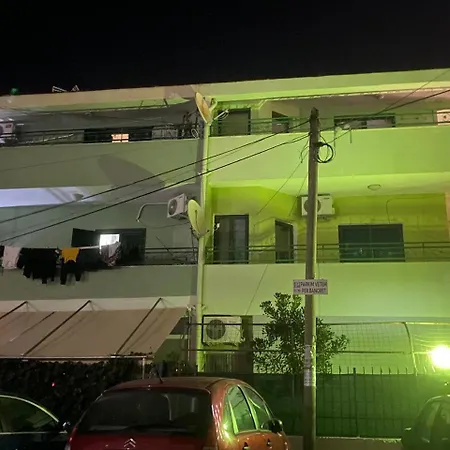 Golem Beach House 3 Floor Golem (Tirana)