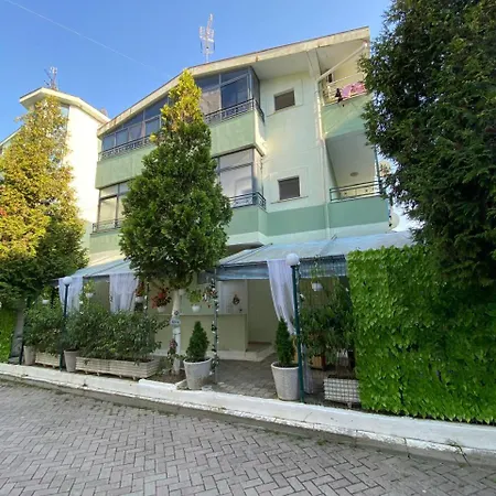 Golem Beach House 3 Floor Apartment Golem (Tirana)